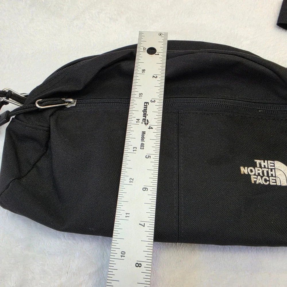 The North Face Jester Lumbar Pack Black Waist Bag Crossbody Hip Pack NF0A52TM